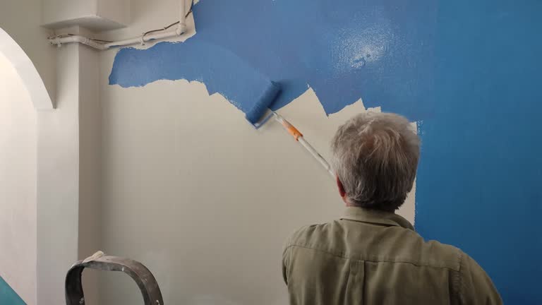 Best Interior Painting  in Lincoln Beach, OR